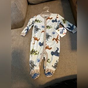JURASSIC WORLD Boys Newborn Sleeper
